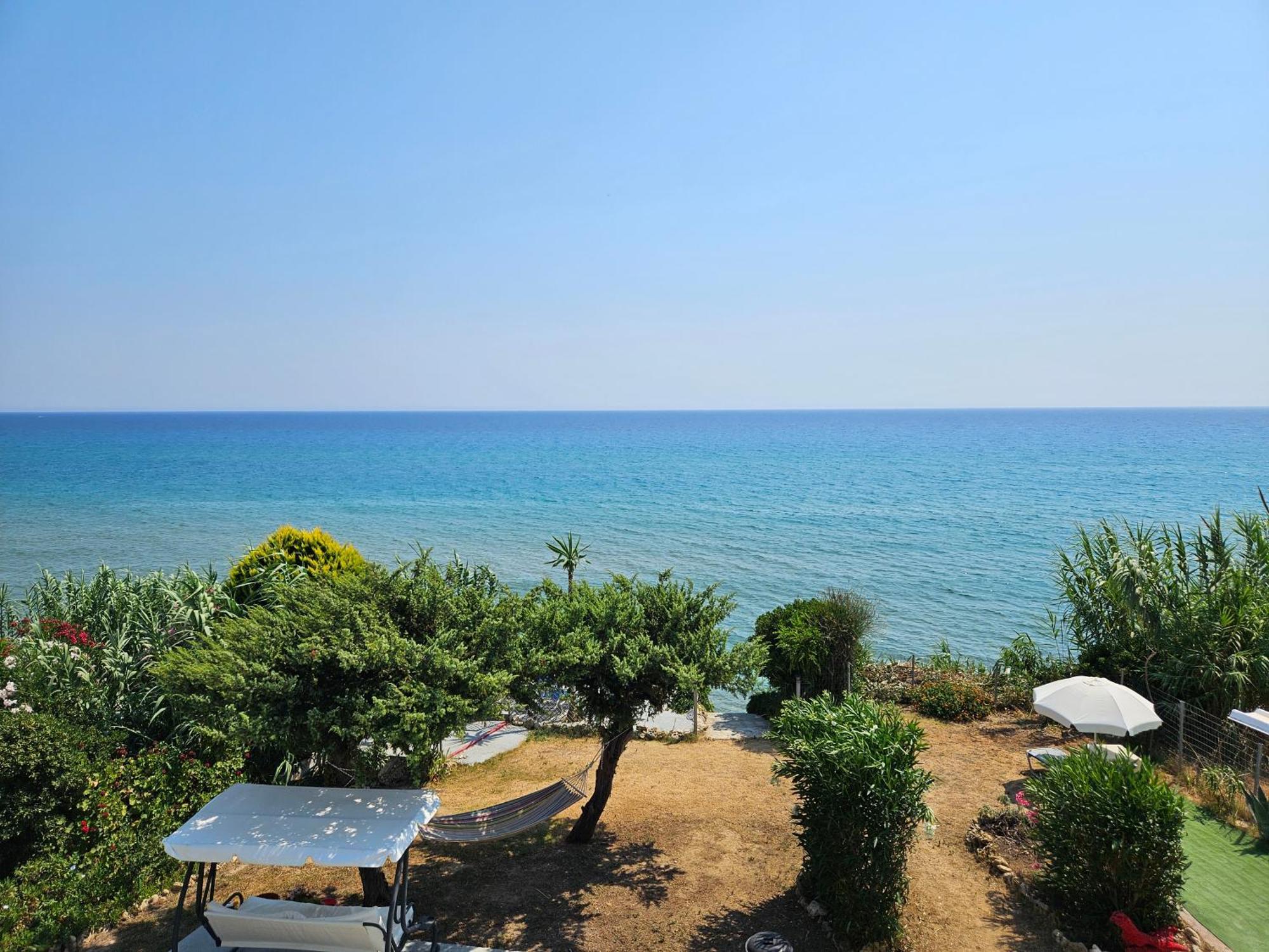 Leta Apartments Agios Georgios  Exterior foto